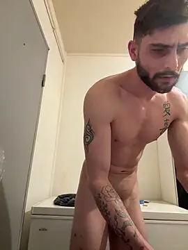 Snapshot of Hugo34bg chatting on February 2026 05:19:01 AM Hugo34bg online show from February 2026 05:19:01 AM