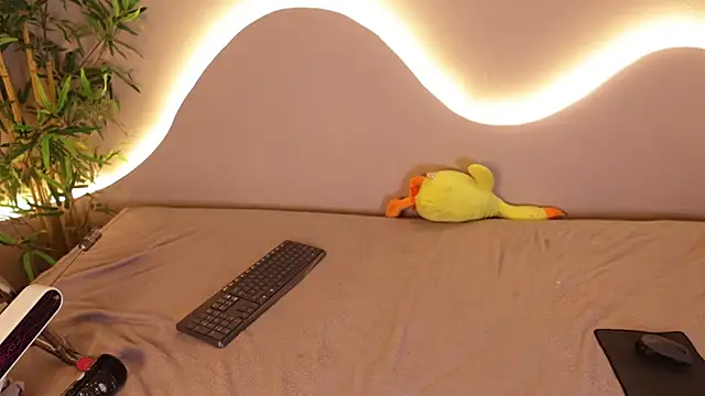 Miyuki wolf online show from March 2026 01:22:01 AM