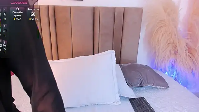 jashh  online show from November 2025 07:02:02 PM