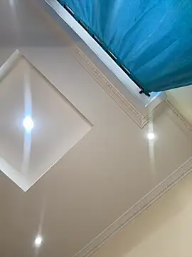 Ivelleee  online show from November 2025 08:31:01 PM