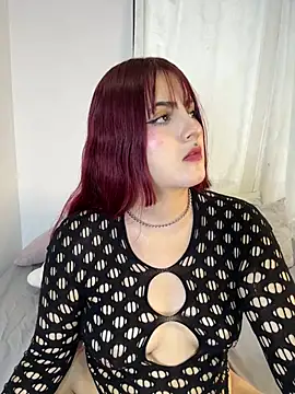 Ivelleee  online show from March 2026 09:49:02 PM