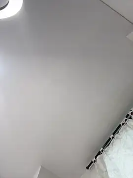 Ivelleee  online show from February 2026 05:32:02 PM