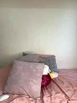 Ivelleee  online show from November 2025 09:07:01 PM