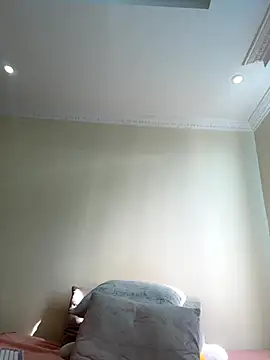 Ivelleee  online show from November 2025 07:51:01 PM