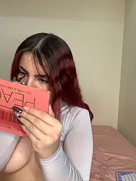 Ivelleee  online show from November 2025 07:57:02 AM