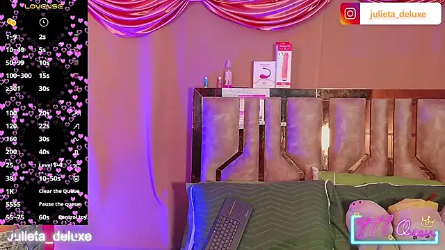 Julieta Deluxe online show from March 2026 06:53:02 PM