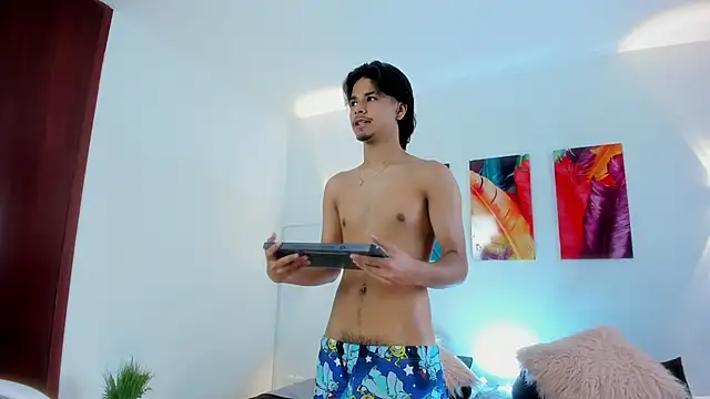 MathewAdams online show from November 2025 01:38:01 PM