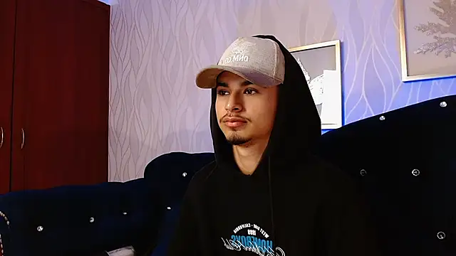 MathewAdams online show from November 2025 06:33:01 PM