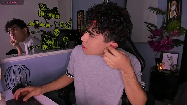 LucasCarterr  online show from October 2025 04:04:02 AM
