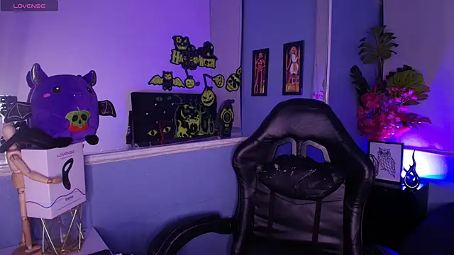 LucasCarterr  online show from October 2025 04:38:01 AM