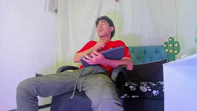 LucasCarterr  online show from March 2025 03:36:01 AM