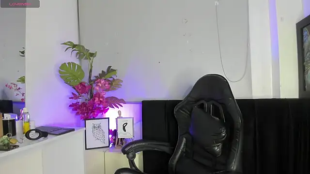 LucasCarterr  online show from October 2025 03:49:02 AM