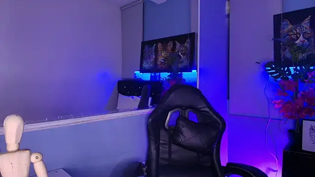 LucasCarterr  online show from November 2025 04:05:02 AM