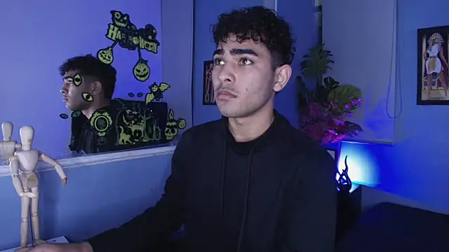 LucasCarterr  online show from September 2025 04:07:02 AM
