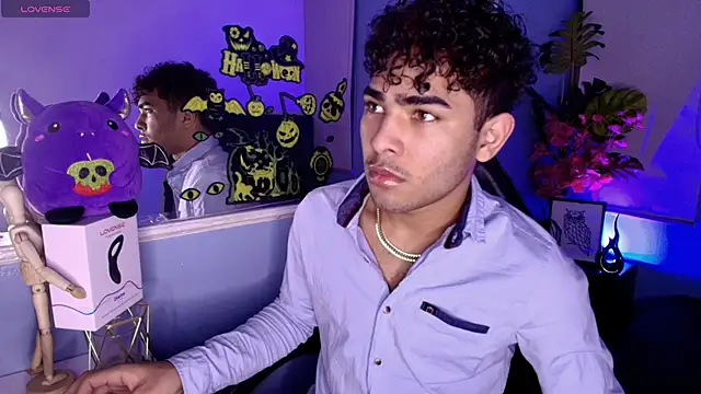LucasCarterr  online show from October 2025 03:52:02 AM