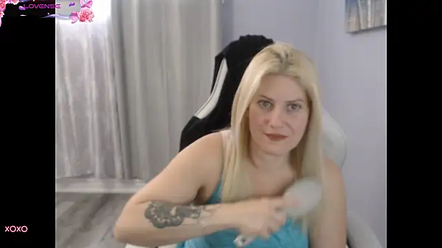 BellaStar84 online show from September 2025 12:30:02 PM