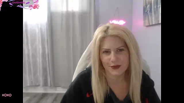 BellaStar84 online show from September 2025 12:27:02 PM