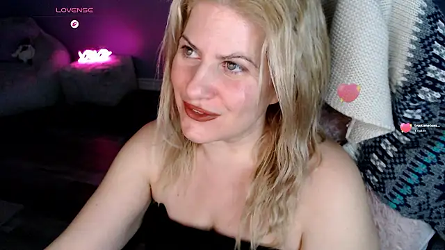 BellaStar84 online show from January 2026 12:01:01 PM