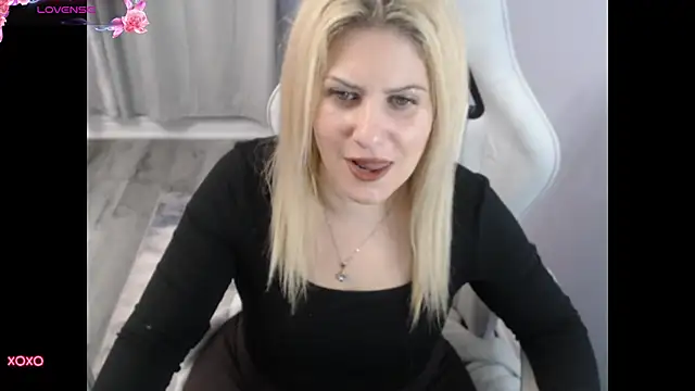 BellaStar84 online show from October 2025 12:06:01 PM