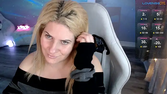 BellaStar84 online show from February 2026 01:27:01 PM