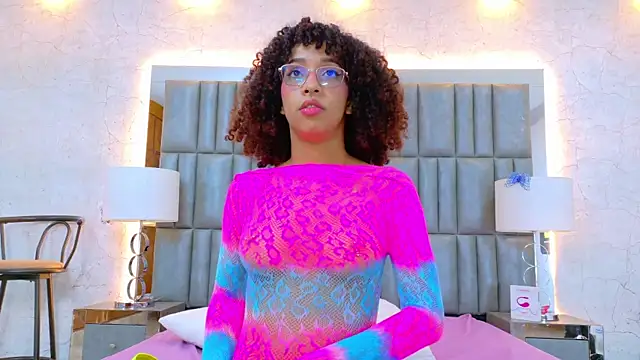 CamilaJohnston online show from February 2026 12:10:02 AM