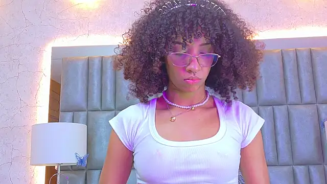 CamilaJohnston online show from April 2026 08:14:02 PM