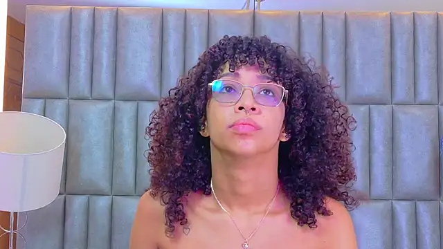 CamilaJohnston online show from April 2026 07:51:01 PM