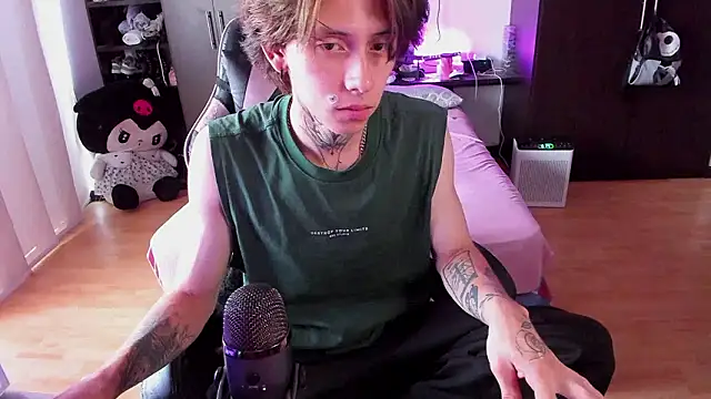 Snapshot of xIce_Boy chatting on March 2026 02:23:01 PM xIce Boy online show from March 2026 02:23:01 PM