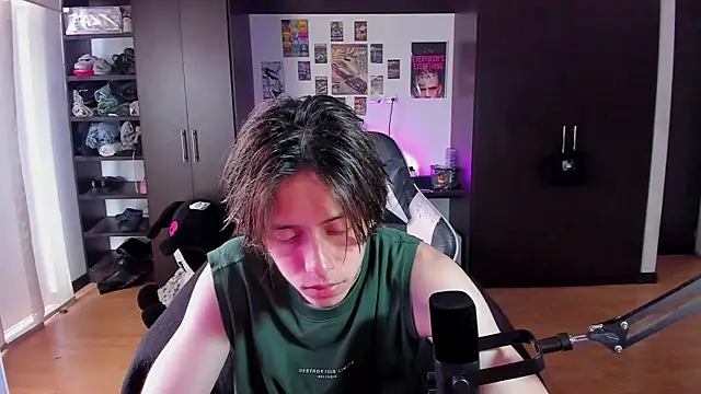 Snapshot of xIce_Boy chatting on March 2026 04:52:01 PM xIce Boy online show from March 2026 04:52:01 PM