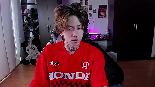 Snapshot of xIce_Boy chatting on March 2026 02:20:02 PM xIce Boy online show from March 2026 02:20:02 PM