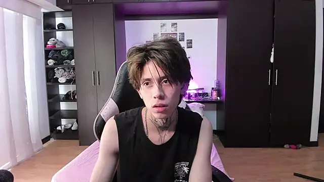 Snapshot of xIce_Boy chatting on February 2026 01:09:01 PM xIce Boy online show from February 2026 01:09:01 PM