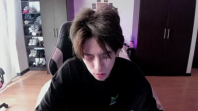 Snapshot of xIce_Boy chatting on February 2026 02:16:02 PM xIce Boy online show from February 2026 02:16:02 PM