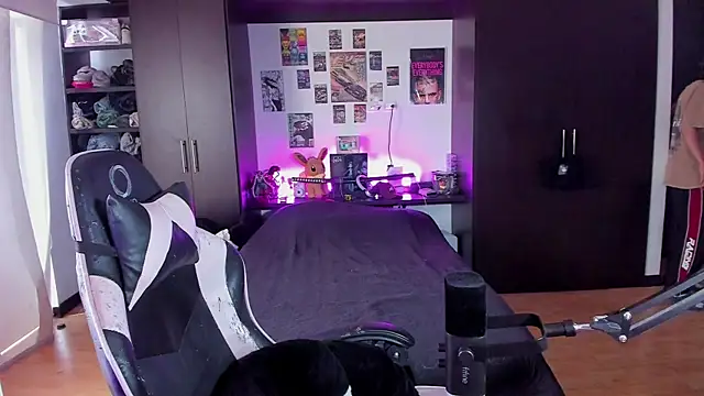 Snapshot of xIce_Boy chatting on March 2026 03:24:01 PM xIce Boy online show from March 2026 03:24:01 PM