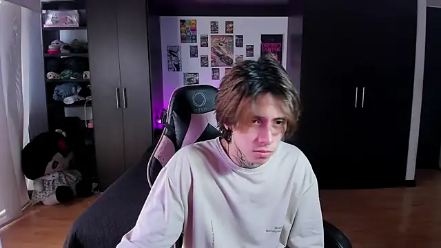 Snapshot of xIce_Boy chatting on April 2026 03:50:02 PM xIce Boy online show from April 2026 03:50:02 PM