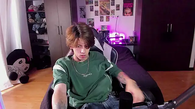 Snapshot of xIce_Boy chatting on March 2026 02:27:01 PM xIce Boy online show from March 2026 02:27:01 PM