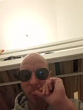 svenpfeifer online show from May 2026 02:44:02 AM