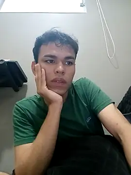 yue014 online show from April 2026 10:01:01 PM