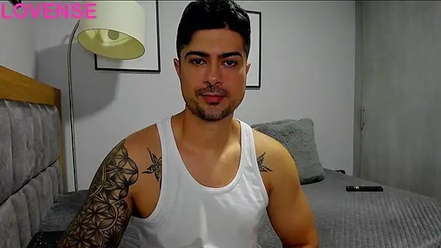 Snapshot of Dante_Storm chatting on September 2025 07:47:01 AM Dante Storm online show from September 2025 07:47:01 AM