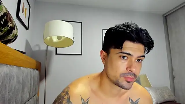 Snapshot of Dante_Storm chatting on December 2025 02:27:01 AM Dante Storm online show from December 2025 02:27:01 AM