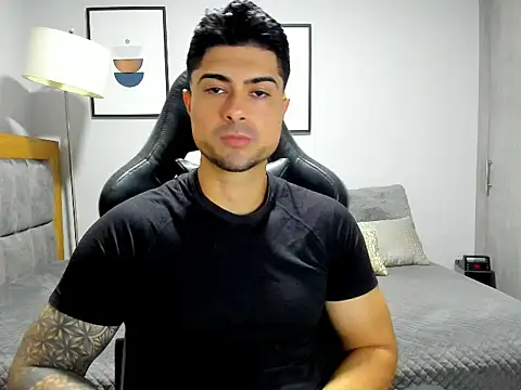 Snapshot of Dante_Storm chatting on November 2025 02:55:02 PM Dante Storm online show from November 2025 02:55:02 PM