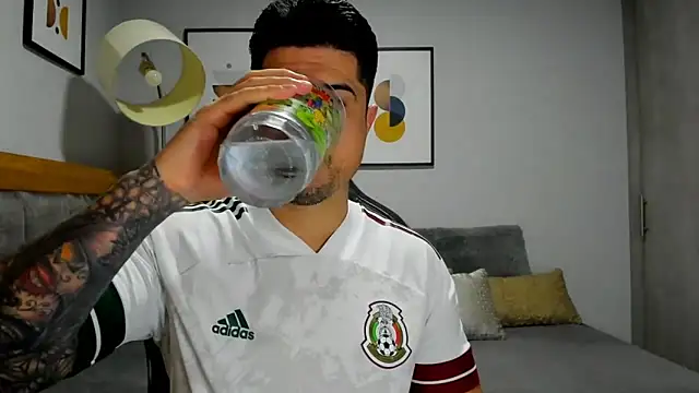 Snapshot of Dante_Storm chatting on November 2025 04:24:01 AM Dante Storm online show from November 2025 04:24:01 AM