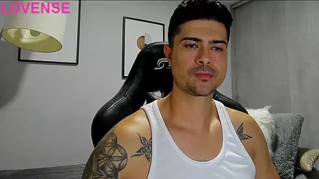 Snapshot of Dante_Storm chatting on September 2025 02:07:02 AM Dante Storm online show from September 2025 02:07:02 AM