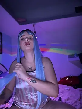 Snapshot of LoganPeny chatting on November 2025 05:44:02 AM LoganPeny online show from November 2025 05:44:02 AM