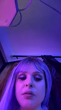 Snapshot of LoganPeny chatting on November 2025 05:28:02 AM LoganPeny online show from November 2025 05:28:02 AM