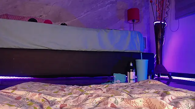 catmolly  online show from December 2025 11:18:02 PM