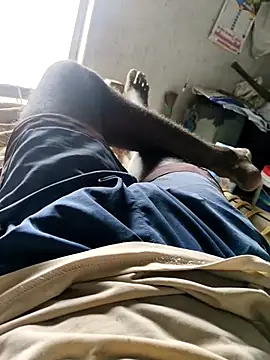 PolarFriend0 online show from February 2026 05:08:01 AM