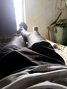 PolarFriend0 online show from February 2026 04:46:01 AM