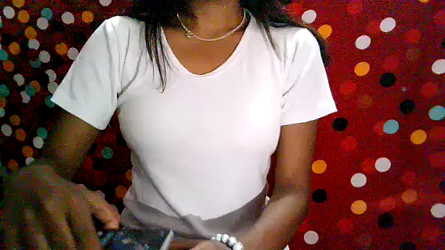 Snapshot of LAYLA_600 chatting on November 2025 10:40:01 AM LAYLA 600 online show from November 2025 10:40:01 AM