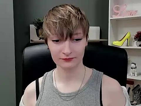 hottieBlair online show from October 2025 06:13:01 AM