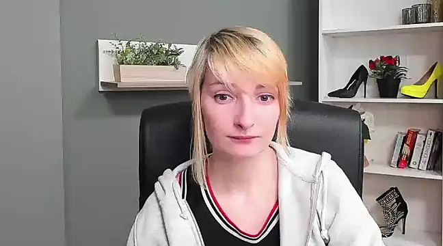 hottieBlair online show from March 2025 10:49:02 AM